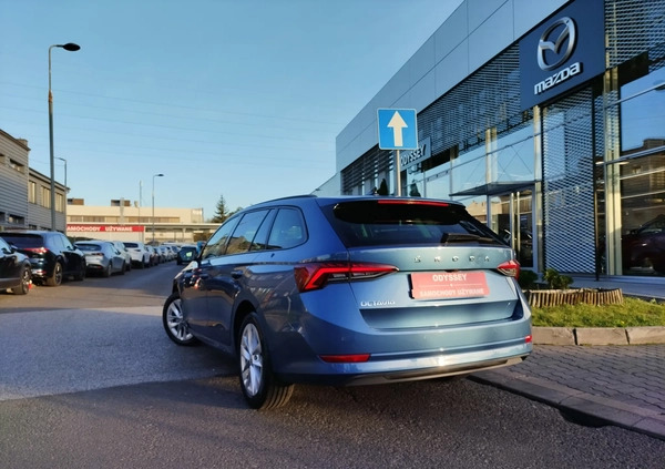 Skoda Octavia cena 105900 przebieg: 53800, rok produkcji 2021 z Chmielnik małe 301